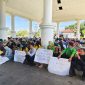 Aksi Nakes Paruh waktu di kantor DPRD Lombok Tengah. (Dok.LF) 