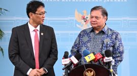 Menteri Keuangan Purbaya dan Menteri Koordinator Bidang Perekonomian Airlangga Hartarto