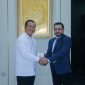 Gubernur NTB bersama Duta Besar Oman untuk Indonesia. (humas pemprov ntb)