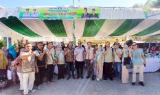 Warga Taman Ayu Dapat Bantuan Beras dan Minyak