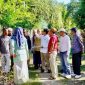 Bupati Dompu Bambang Firdaus meninjau lokasi Puskesmas Madaprama.