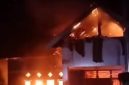 Kantor Desa Sampungu terbakar.