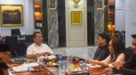 Gubernur NTB saat audiensi Chief Executive Officer Institute for Essential Services Reform. (humas pemprov ntb)