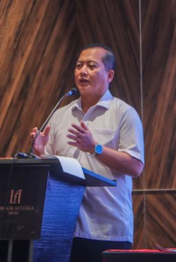 Gubernur Iqbal Kumpulkan 10 Kepala Daerah, OTT Bupati Lobar Jadi Pelajaran