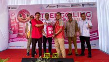 Penukaran gas subsidi ke bright gas dalam Program Trenggiling yang digagas Pertamina.
