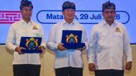 Ketua Umum KADIN Indonesia Anindya Novyan Bakrie bersama Gubernur NTB Lalu Muhamad Iqbal.