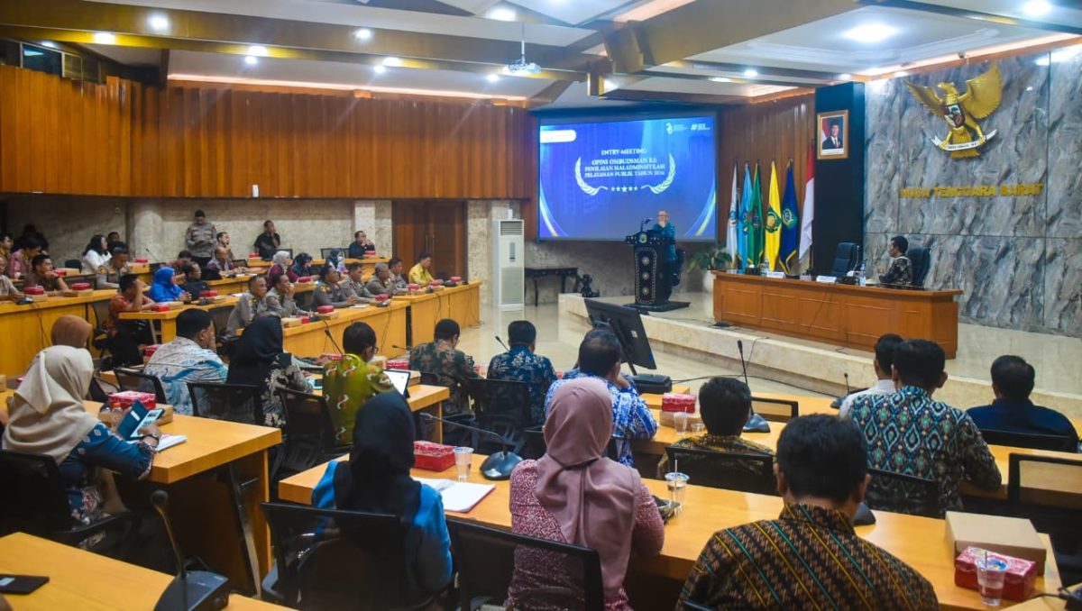 Sosialisasi Penilaian Penyelenggaraan Pelayanan Publik di Gedung Sangkareang, Kantor Gubernur NTB