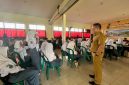Sosialisasi bahaya judol dari Diskominfotik Lombok Tengah kepada pelajar.