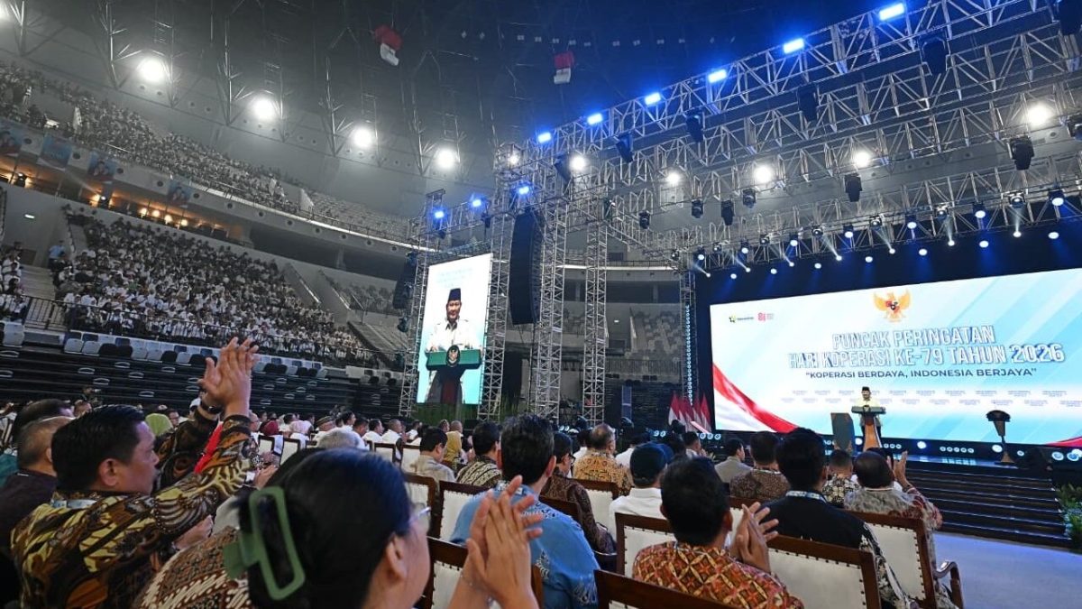 Presiden Prabowo Subianto menghadiri Puncak Peringatan Hari Koperasi ke-79 Tahun 2026 yang digelar di Indonesia Arena, Jakarta, pada Minggu, 12 Juli 2026. Foto: BPMI Setpres