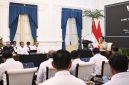 Presiden Prabowo Subianto menggelar rapat terbatas bersama sejumlah menteri Kabinet Merah Putih di Istana Merdeka Jakarta, pada Rabu, 15 Juli 2026. Foto: BPMI Setpres/Cahyo