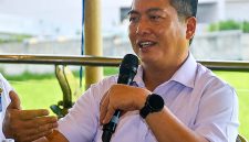 Gubernur NTB Lalu Muhamad Iqbal