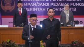 Sekda Abul Chair melantik pejabat fungsional Pemprov NTB.
