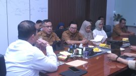 Gubernur Iqbal berdiskusi dengan Tim Ahli Cagar Budaya NTB.