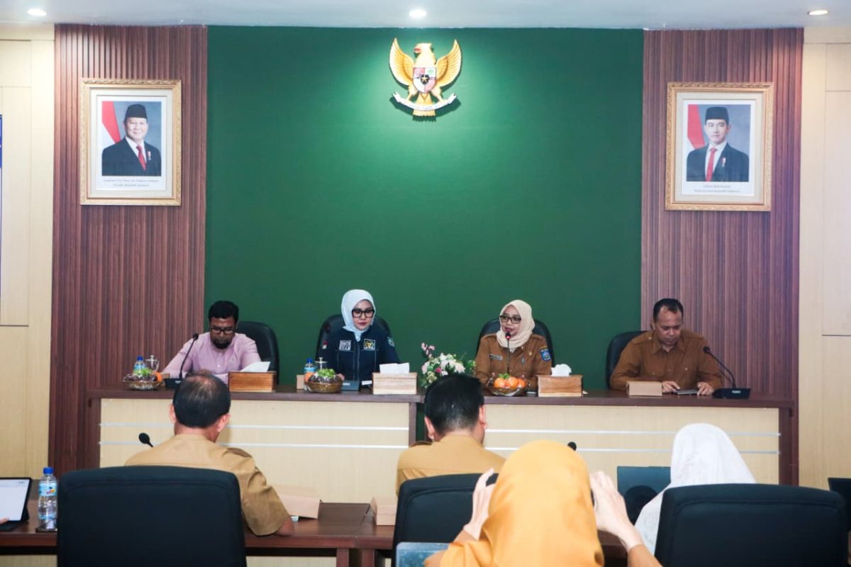 Audiensi/Kunjungan Kerja Anggota DPD RI (Komite IV) Prov NTB dalam rangka Pelaksanaan Tugas Konstitusional.Ruang Rapat Geopark Kantor Bappeda Prov NTB, Selasa, (4/8).