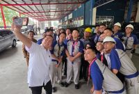 Gubernur NTB bersama siswa SMK di Batam.