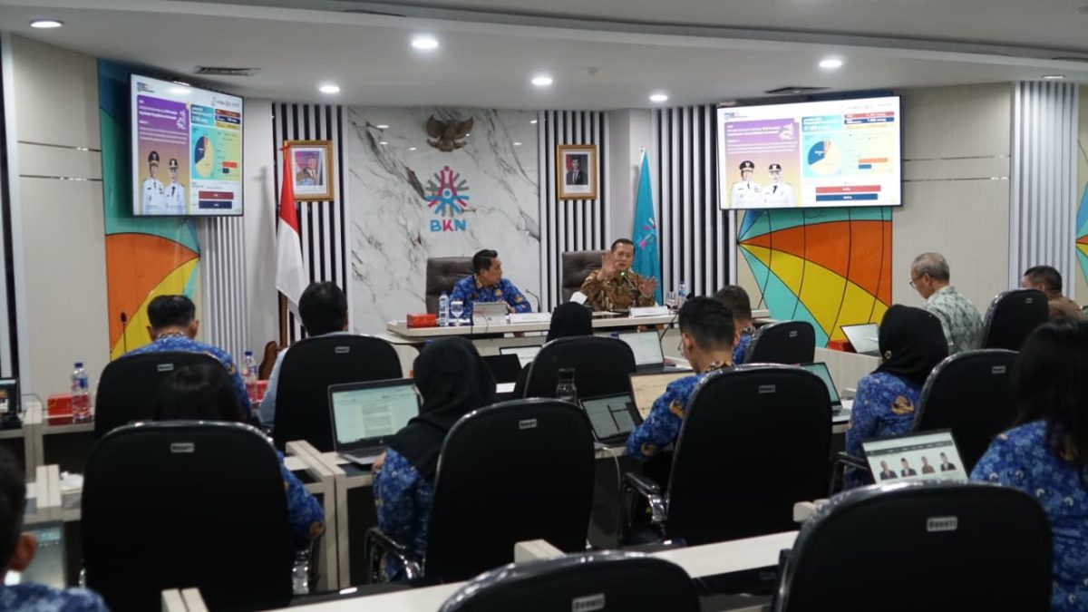 Gubernur NTB di Kantor BKN membahas manajemen talenta Pemprov NTB.