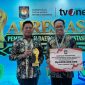 Bupati Lombok Timur Haerul Warisin bersama Sekda Lombok Timur M Juaini Taofik.