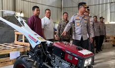 Dukung Ketahanan Pangan, Polres Lombok Timur Serahkan Alsintan kepada Petani
