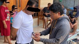 Penangkapan terduga pengedar narkoba di Sumbawa.