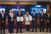 Gubernur NTB, Wakil Gubernur NTB bersama pimpinan DPRD NTB usai penandatanganan KUA-PPAS Perubahan 2026.