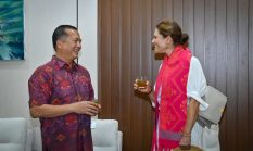 Putri Mahkota Swedia Tiba di Lombok, Disambut Tenun Sasak dan Minuman Racikan 11 Rempah