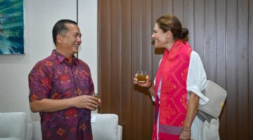 Putri Mahkota Swedia bersama Gubernur NTB.