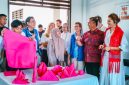 Putri Mahkota Victoria bersama Gubernur NTB mengunjungi sekolah dan fasilitas kesehatan di Lombok Utara