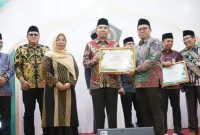 Penghargaan kota wakaf paling inovatif 2026 diterima Wakil Wali Kota Mataram TGH Mujib.