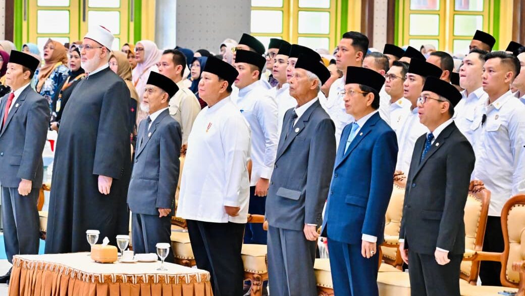 Presiden Prabowo Subianto menghadiri Resepsi Kesyukuran 100 Tahun Pondok Modern Darussalam Gontor (PMDG) yang digelar di Balai Pertemuan Pondok Modern (BPPM), Pondok Modern Darussalam Gontor Putra Kampus Pusat, Kabupaten Ponorogo, Provinsi Jawa Timur, pada Sabtu, 19 September 2026. Foto: BPMI Setpres/Laily Rachev