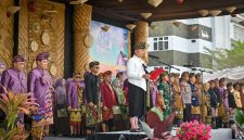 Gubernur NTB menghadiri HUT Kabupaten Lombok Tengah.