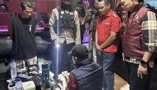 Polda NTB merazia tempat hiburan malam di Senggigi, Lombok Barat.