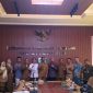 Pemkab Sumbawa berencana membangun industri ayam terintegrasi.