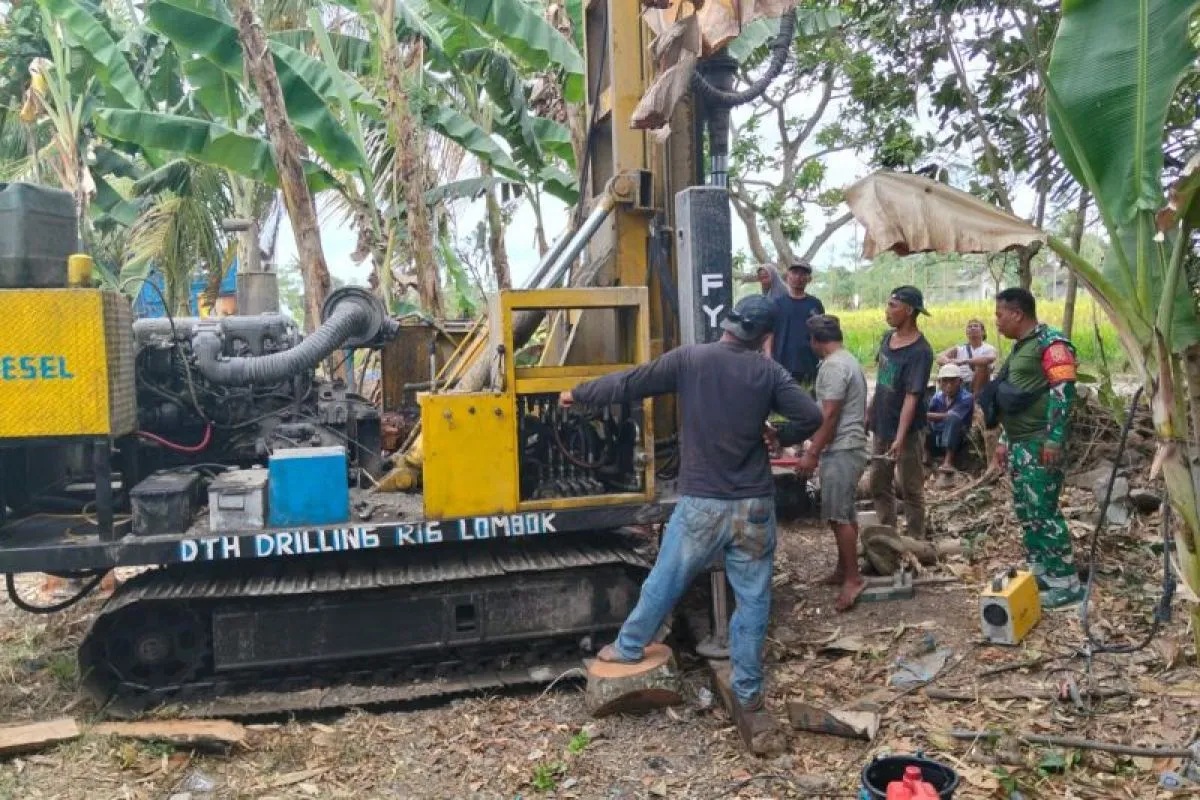 Pembangunan sumur bor oleh Satgas TMMD Kodim Lombok Tengah.
